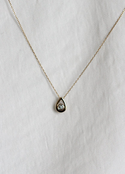 9k Yellow Gold & Diamond Teardrop Necklace