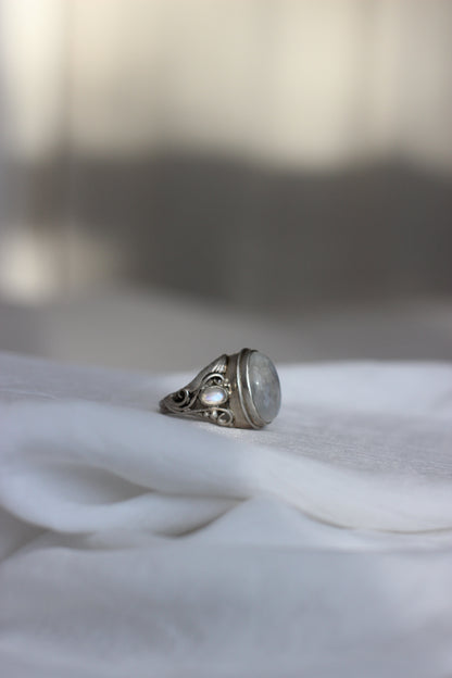 Bague « Poison » en argent sterling au design oriental avec pierres de lune