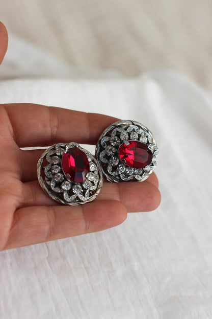 Boucles d'oreilles massives vintage avec strass "Alain Gumin"