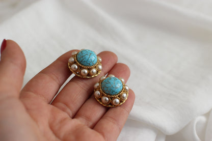 Vintage Clips Earrings with Faux-pearls