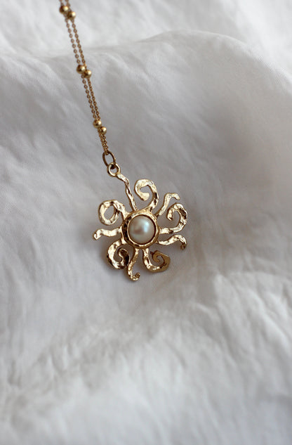 Vintage Sun & Faux Pearl Pendant on an Vermeil 925 Gold Plated Chain