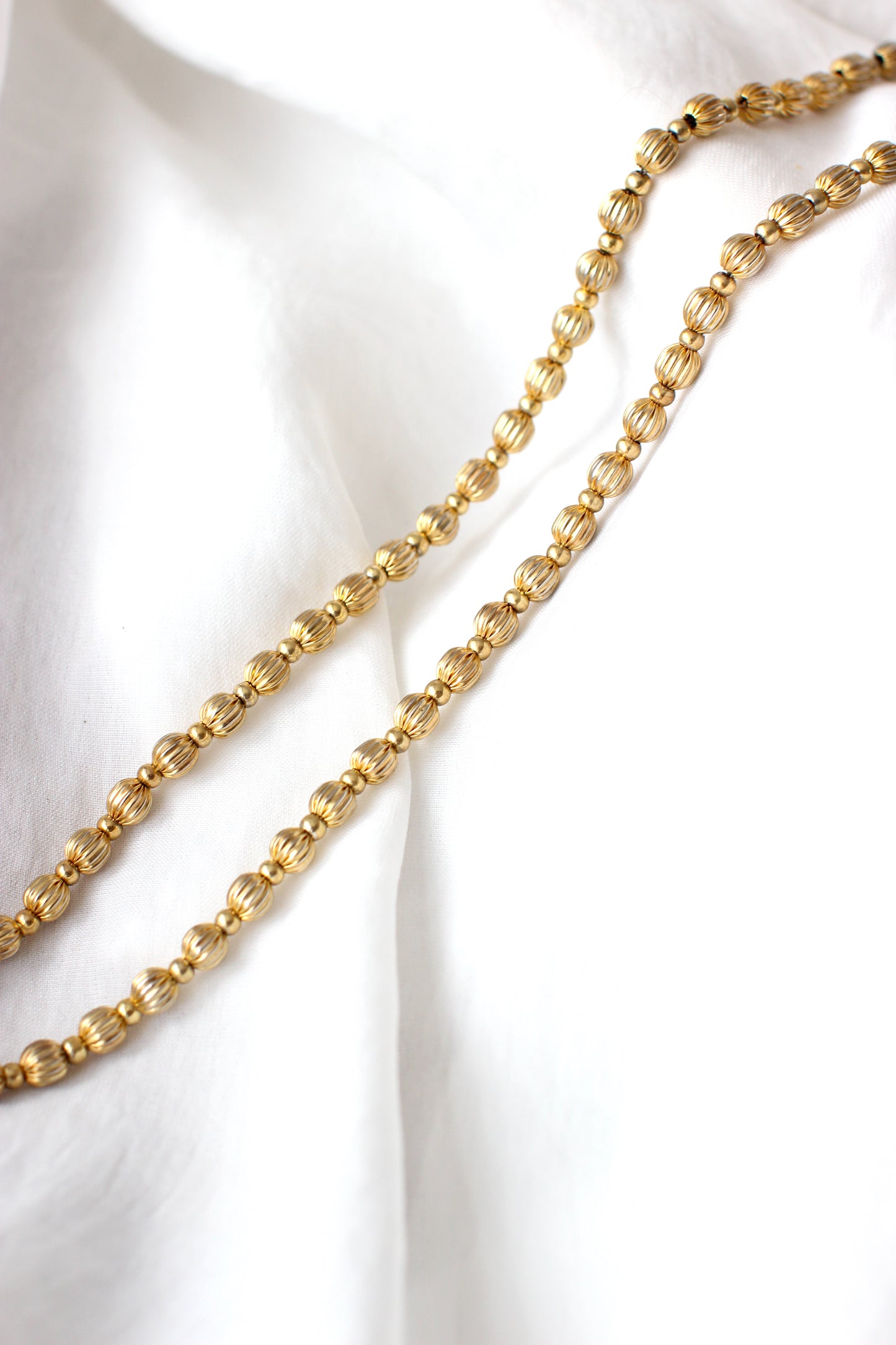 Vintage Chic 1980s golden pearl necklace