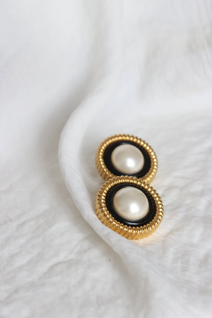 Vintage 1960s CHANEL Clip-On Earrings – Gold, Black & Faux Pearl