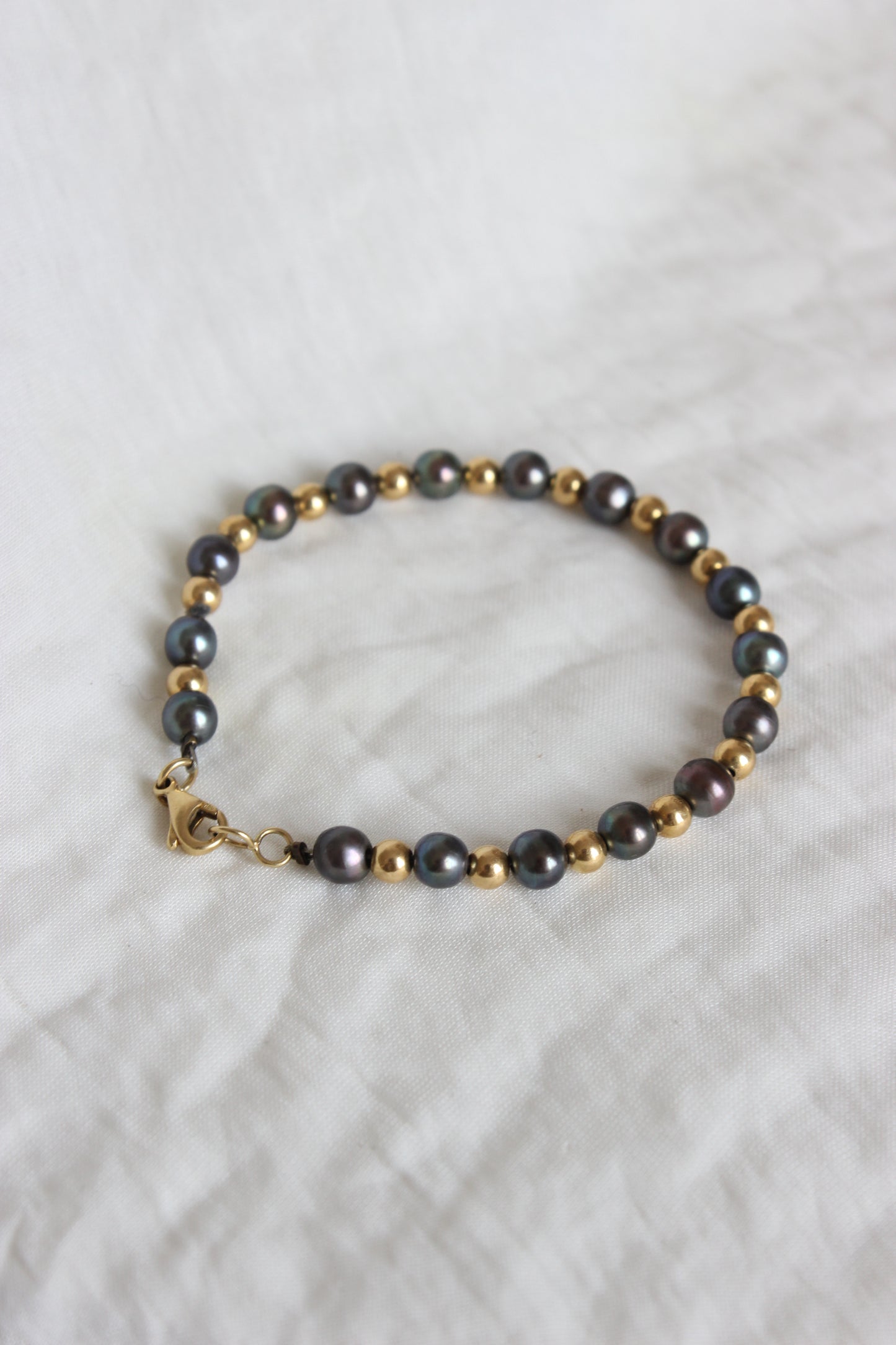 18k Gold & Tahitian Pearl Bracelet from the 70s