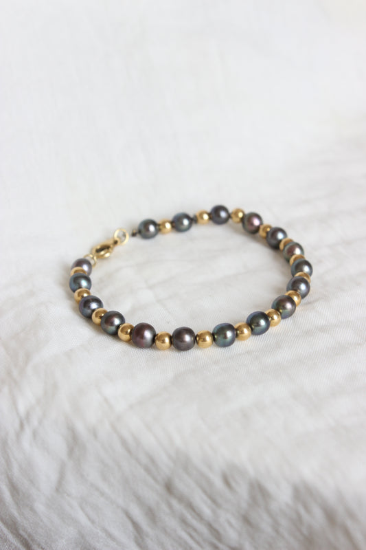 18k Gold & Tahitian Pearl Bracelet from the 70s