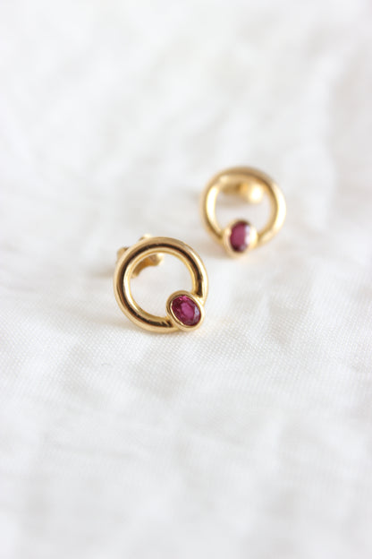 18k Gold Circle Earrings with Stunning Rubies