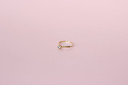 Vintage 1960s Solitaire Ring in 18k Yellow Gold – Handmade Filigree Detail – Brilliant Cut Diamond ~0.20ct