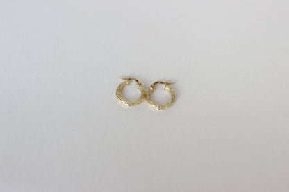 Vintage 1980s 18K Yellow Gold Braided Hoop Earrings
