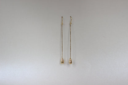 18K Solid Yellow Gold Drop Earrings – Sculptural Water Droplets on Chain – 1990s