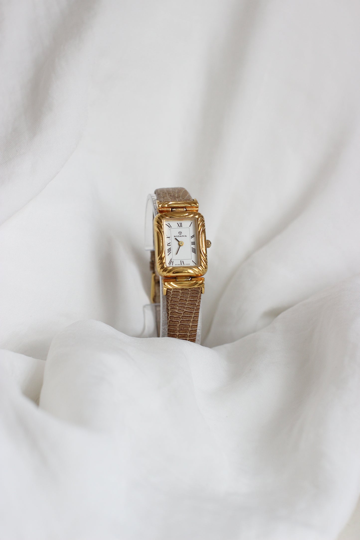Vintage Rodania Quartz Watch with Romantic Arabesque Dial – 1980s/90s