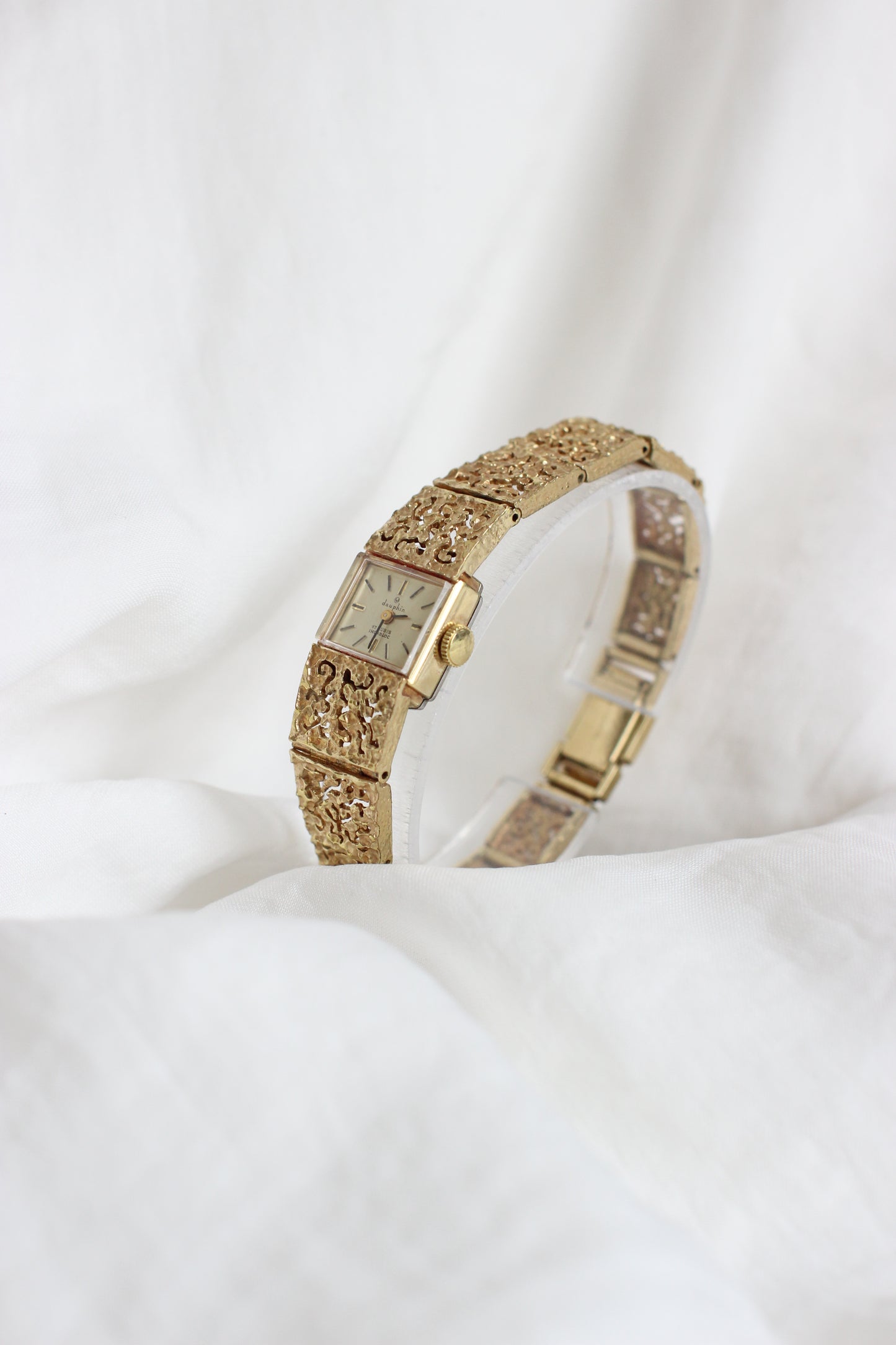 Vintage Dauphin Mechanical Watch – 1960s Lace-Style Mesh