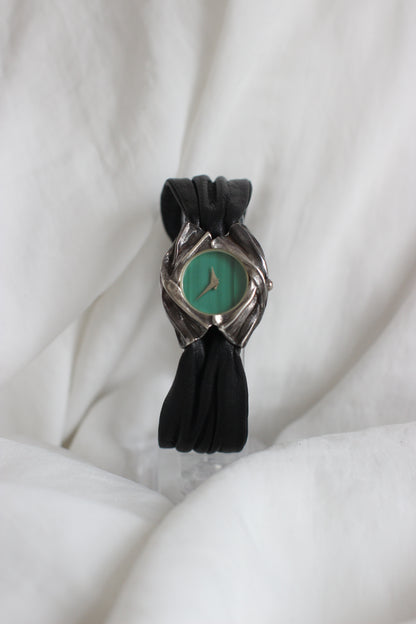 Exceptional 1980s Draped-Effect Watch with Malachite Dial – Butterfly Leather Strap