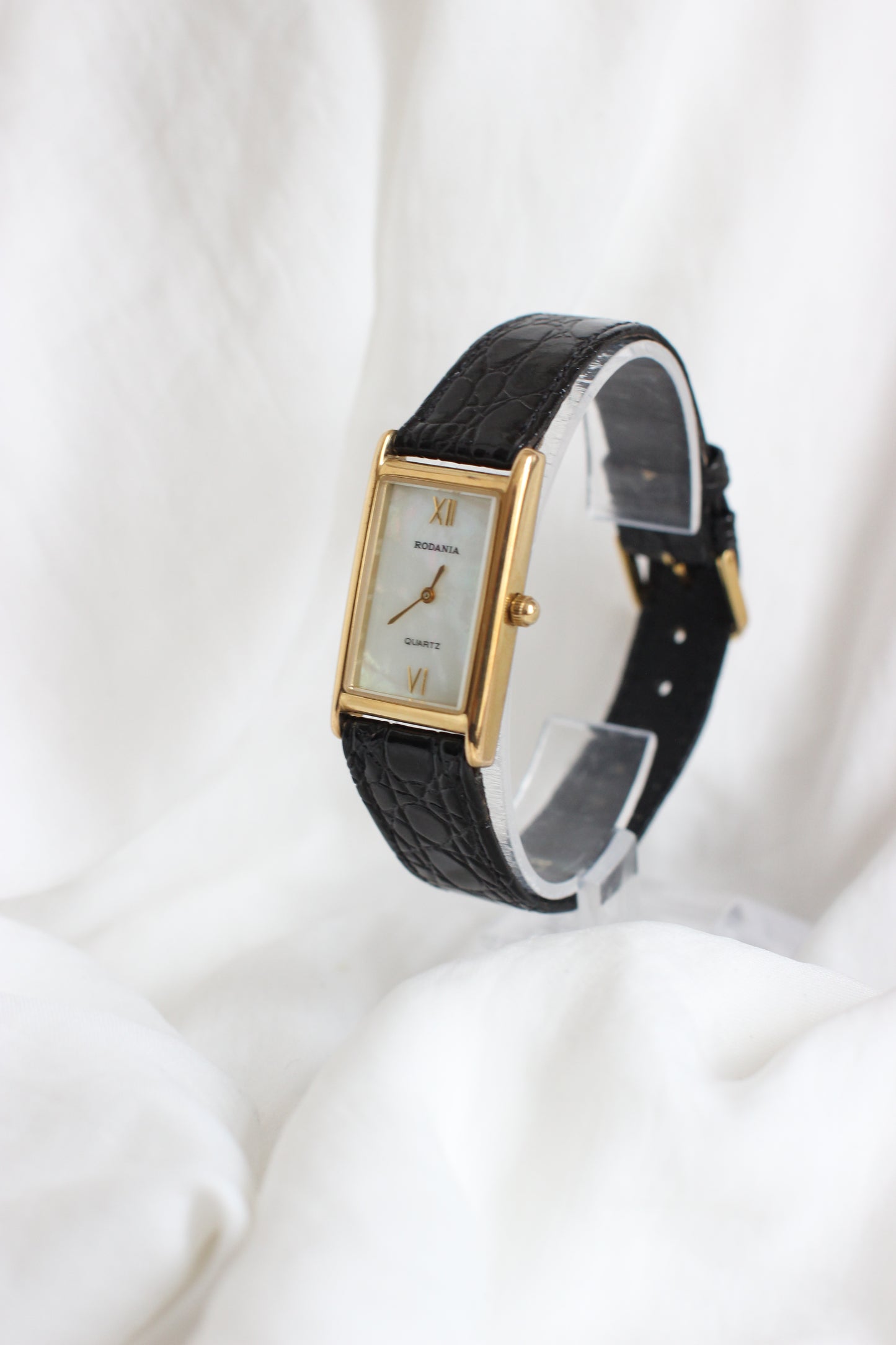 Vintage Rodania Tank Américaine Watch – Mother-of-Pearl Dial, Black Leather Strap