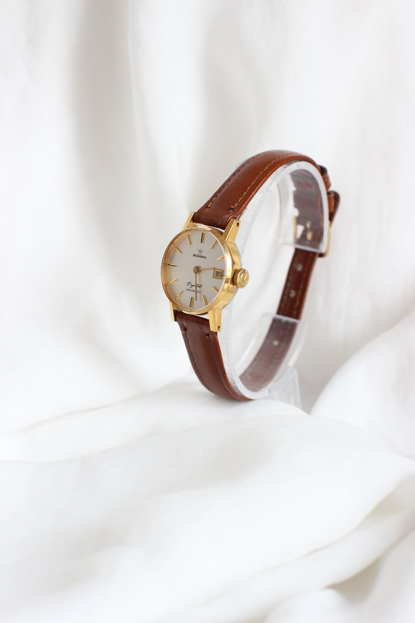 Rodania 1980s Quartz Watch – Cognac Leather Strap & Beige-Gold Dial