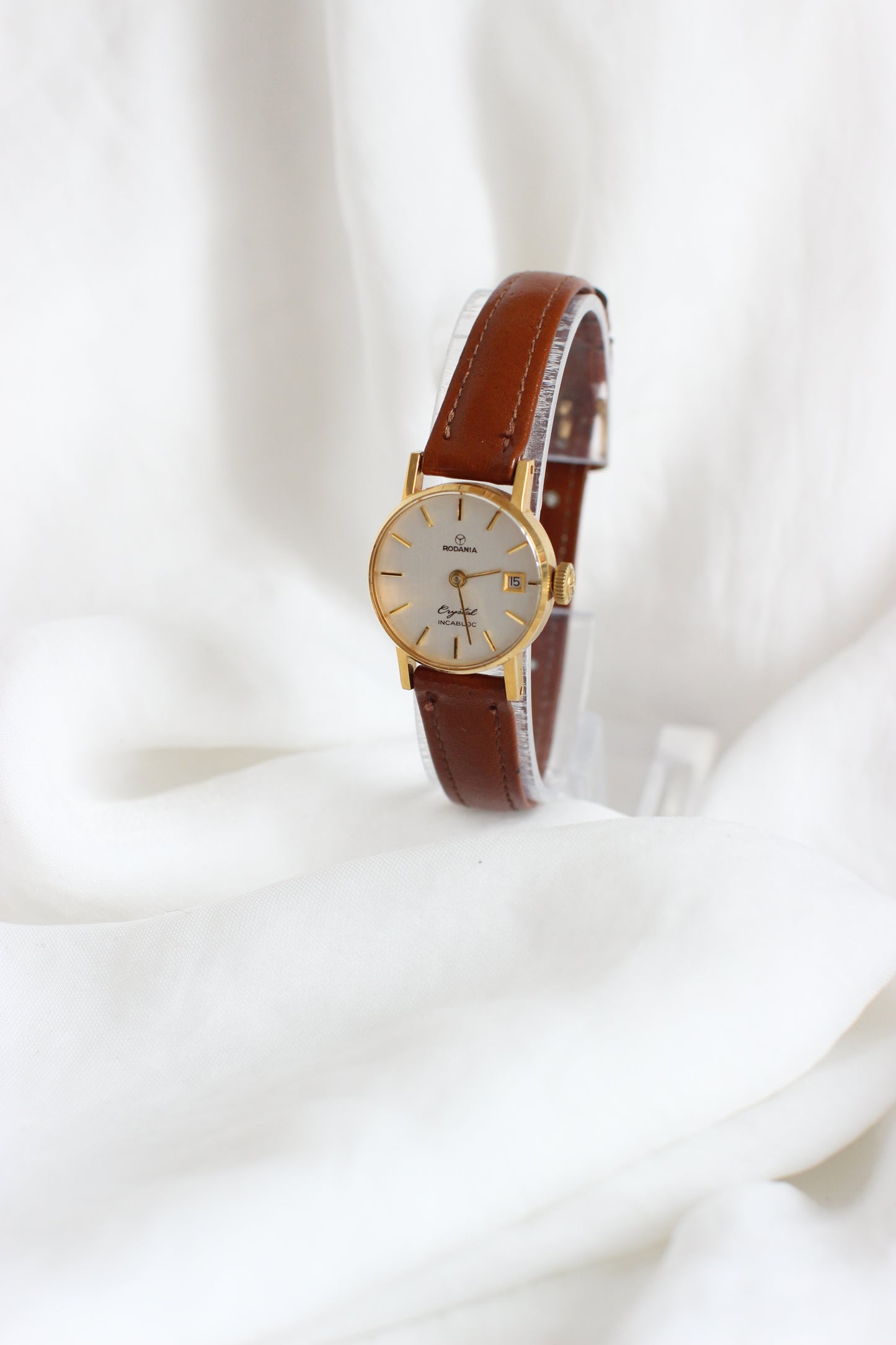 Rodania 1980s Quartz Watch – Cognac Leather Strap & Beige-Gold Dial