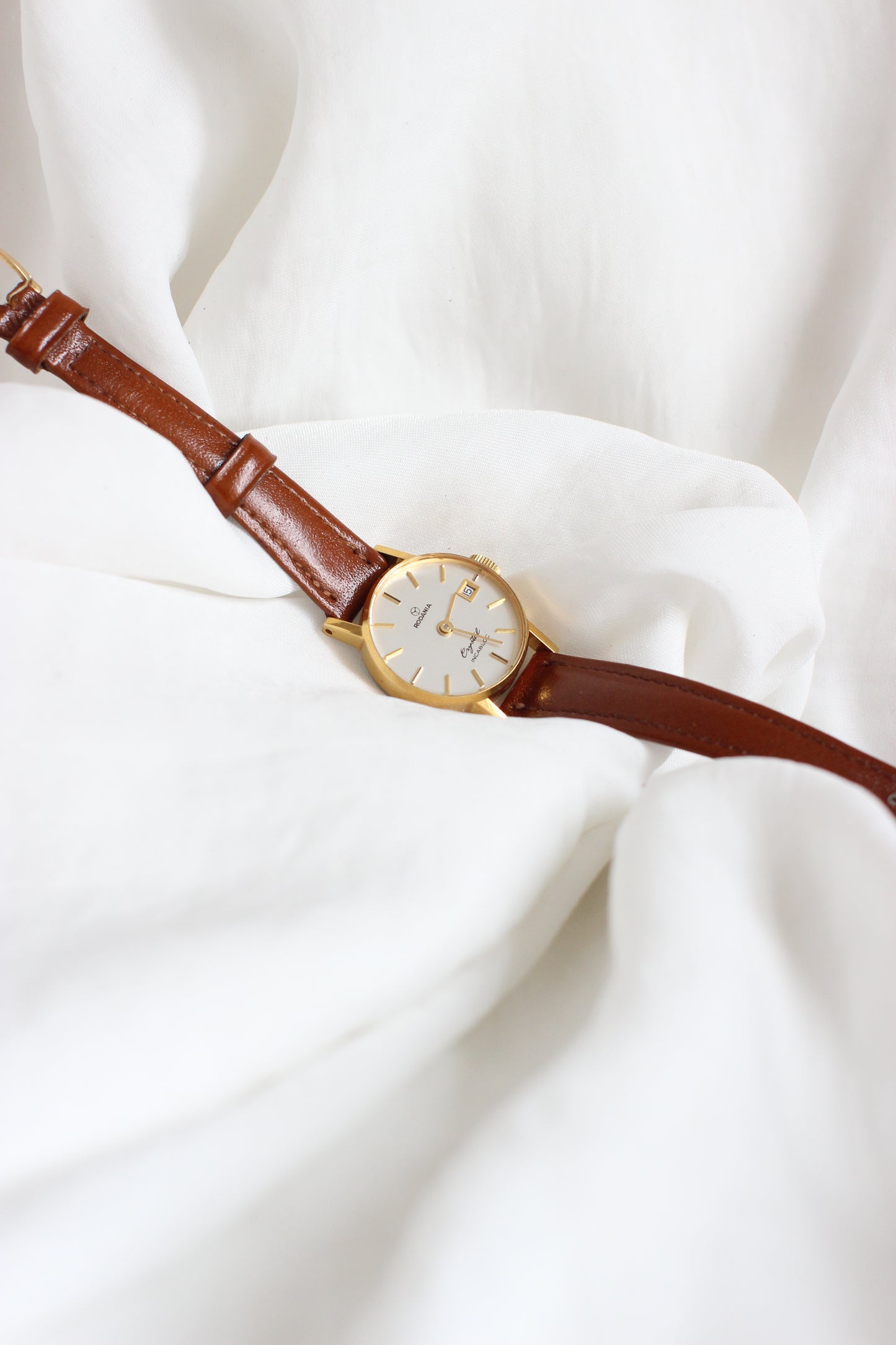 Rodania 1980s Quartz Watch – Cognac Leather Strap & Beige-Gold Dial
