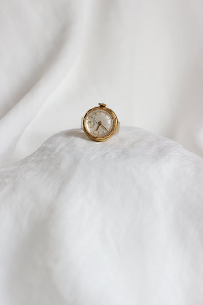 Rare Mechanical Ring – Baume & Mercier Movement, 1960s – A True Horological Jewel