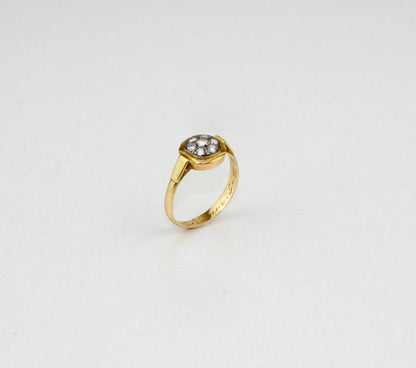 1945 Engraved 18k Gold and Diamonds Ring