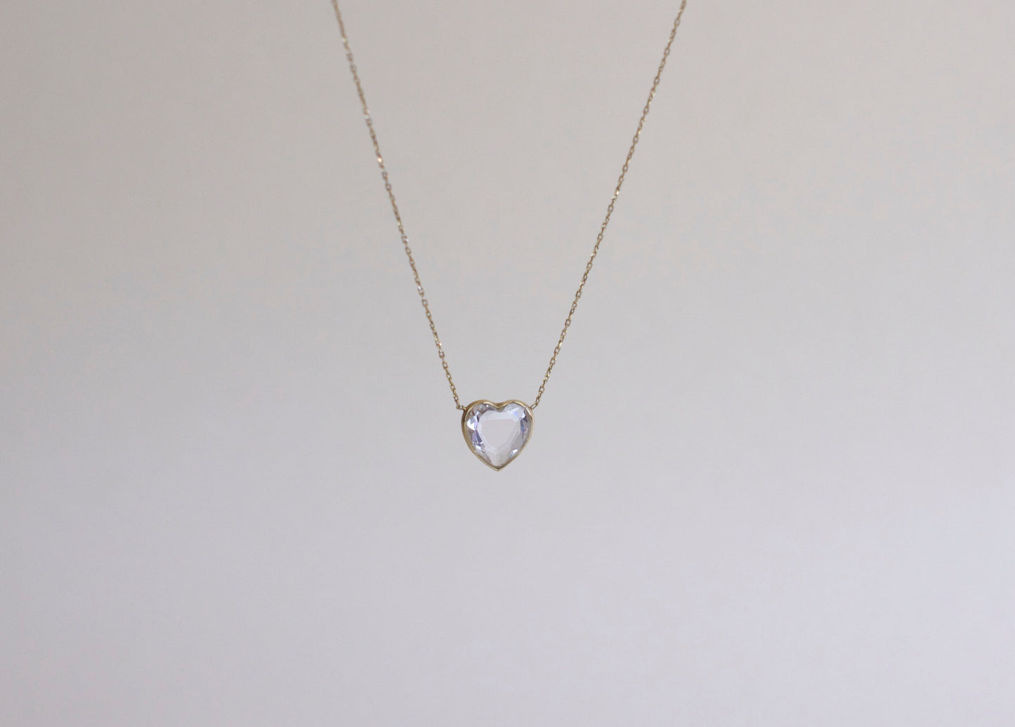 14-Carat Gold Necklace with Heart-Shaped Zirconia