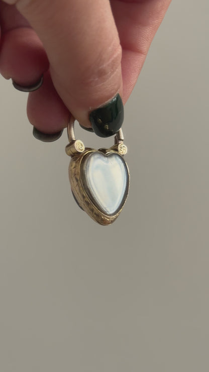 Large Victorian Heart-Shaped Garnet Padlock – Circa 1860 – Romantic 8ct Gold Antique