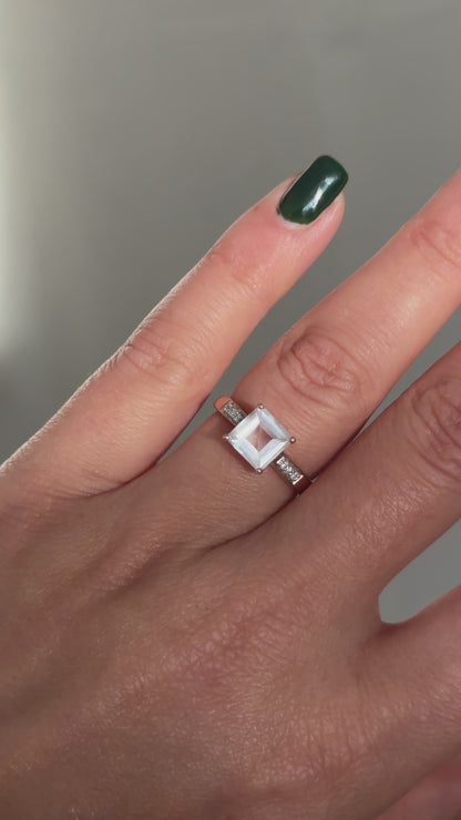 Vendôme Paris – 9K Rose Gold Cocktail Ring with Pink-Lilac Quartz & Diamonds